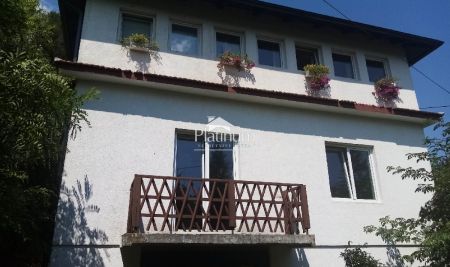 Gorski kotar, Moravice house with potential