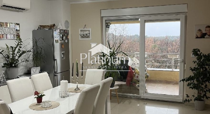 Pola, appartamento duplex 100 m2, parcheggio Pola, appartamento duplex 100 m2, parcheggio