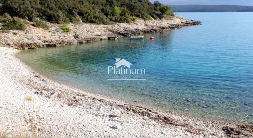 Terreno per il fine settimana a 500 m dal mare e dalla spiaggia di Peruški Terreno per il fine settimana a 500 m dal mare e dalla spiaggia di Peruški