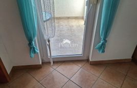 Istria, Peroj, appartamento con due camere da letto al piano terra 60,60 m2
