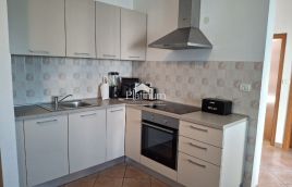 Istria, Peroj, appartamento con due camere da letto al piano terra 60,60 m2