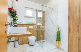 Istra, okolica Fažane, lijepi etažni apartman