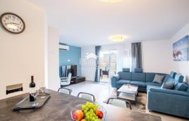 Pula, stanovanje 55 m2, dvigalo, parkirišče