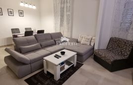 Istria, Pola, confortevole appartamento con una camera da letto al piano rialzato