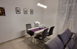 Istria, Pola, confortevole appartamento con una camera da letto al piano rialzato