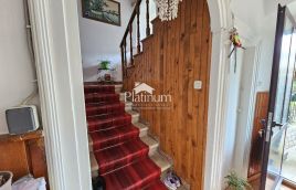 VODNJAN, BELLA CASA CON GIARDINO, POSIZIONE TRANQUILLA