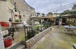 VODNJAN, BELLA CASA CON GIARDINO, POSIZIONE TRANQUILLA