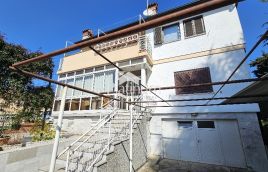 UMAGO, CASA IN POSIZIONE FANTASTICA, VISTA MARE, 2° RIGA