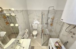 STOCK, APARTMENT 92m2 2 ROOMS, GROUND FLOOR