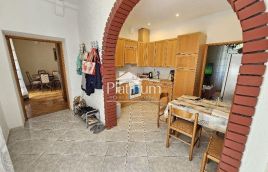 STOCK, APARTMENT 92m2 2 ROOMS, GROUND FLOOR