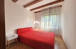 BARBARIGA, APARTMAN 2 SOBE, RENOVIRANO, TOOOP LOKACIJA