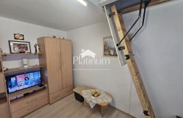 POREČ OKOLICA, 38M2 3 KAT, 100m od mora