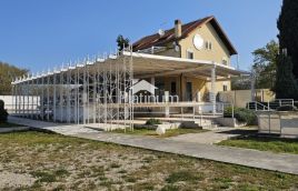 ISTRA EXKLUZIVNA PRODAJA UGOSTITELJSKOG OBJEKTA SA PUNO POTENCIJALA