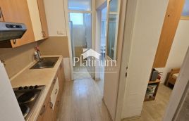 POREČ OKOLICA APARTMAN SA VELIKOM TERASOM