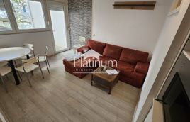 POREČ OKOLICA APARTMAN SA VELIKOM TERASOM