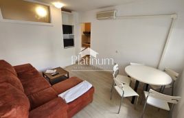 POREČ OKOLICA APARTMAN SA VELIKOM TERASOM