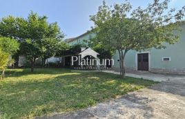 ŽMINJ OKOLICA, KUĆA 200m2 S OKUĆNICOM SA PUNO POTENCIJALA