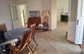 Pula, stan u vili, 147 m2, pogled more