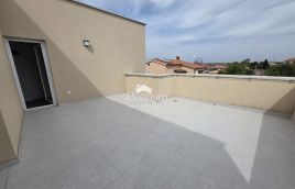 PULA VALDEBEK STAN 2SS + GARAŽA + TERASA 47M2