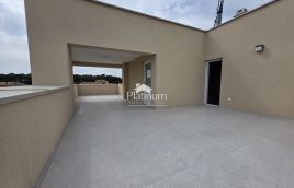 PULA VALDEBEK STAN 2SS + GARAŽA + TERASA 47M2