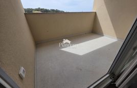 PULA VALDEBEK STAN 2SS + GARAŽA + TERASA 47M2