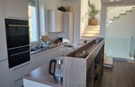 Istra, Veruda, stan 130 m2, pogled na more