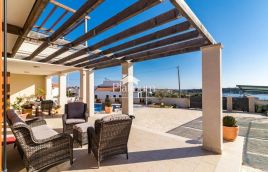 Istria, Medolino, villa con vista mare