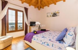 Istria, Medolino, villa con vista mare