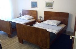 Istria, comune di Marčana, bella casa rustica con piscina