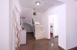 Istra, Štokovci, vila z bazenom 220 m2