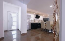 Istra, Štokovci, vila z bazenom 220 m2