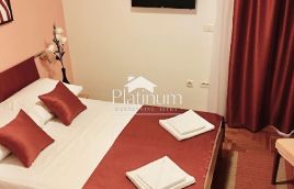 Istra, Fažana, ugostiteljski objekt s pogledom na more