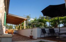 Istra, Barban, kuća prizemnica, 69 m2, 2 sobe, okućnica