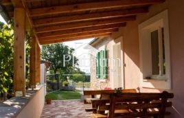 Istra, Barban, kuća prizemnica, 69 m2, 2 sobe, okućnica