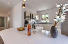 Istria, Dignano, casa a un piano con piscina