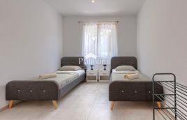 Istria, Dignano, casa a un piano con piscina