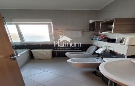 Istra, Ližnjan, trosoban penthouse s pogledom na more