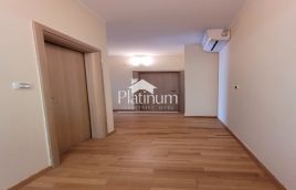 Istra, Ližnjan, trosoban penthouse s pogledom na more