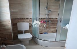 Istra, Pula, stanovanje 80 m2, pritličje