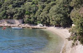 Istra,Duga uvala zemljište veličine 395m2