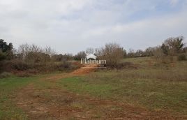 Istria, Šišan terreno agricolo dimensione 572 m2
