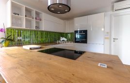 Istria, Pula two-story apartment for sale