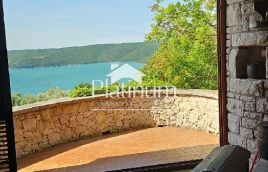 Istria, Trget casa con vista panoramica vista mare