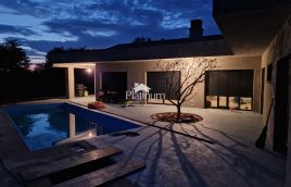 CASA ISTRIA CON PISCINA **NUOVO**