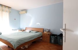 Istra,Pula prostrani stan u centru grada
