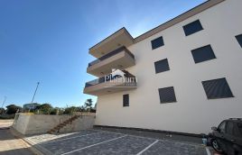Istria, Banjole, apartment on the ground floor, new building