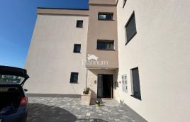 Istria, Banjole, apartment on the ground floor, new building