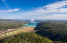 BARBAN, PREKRASNO GRAĐEVINSKO ZEMLJIŠTE 1300m2 HITNO