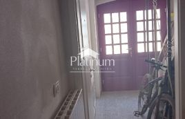 Istria, Pola, casa a schiera con due appartamenti