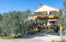 Istria, Fažana house near the beach with sea view